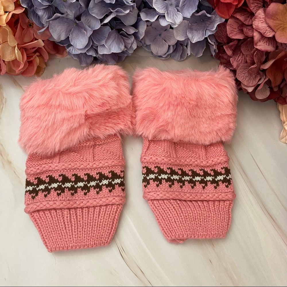 Chic Pink Fleece Lined Beanie with Fur Pom Poms & Fingerless Gloves - Picture 14 of 16